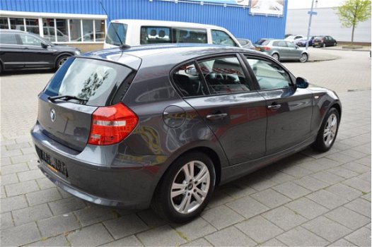 BMW 1-serie - 118i Essential 5Drs I Airco/ECC I Sport velgen I Dealer onderhouden - 1