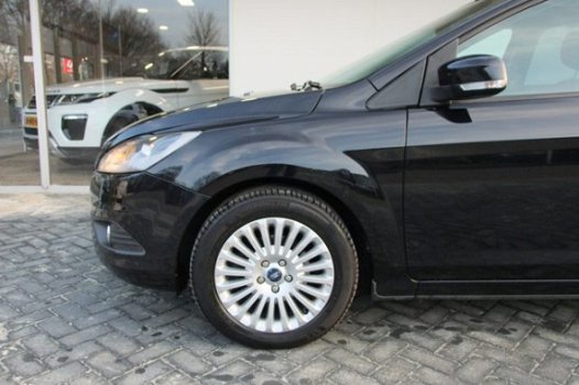 Ford Focus Wagon - 1.6 Titanium - 1