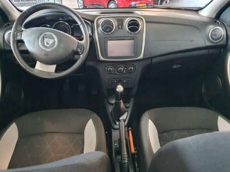 Dacia Sandero - 0.9 TCe Stepway Lauréate AIRCO NAVI TEL EERSTE EIGENAAR PARKEERSENSOR - 1