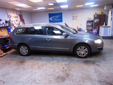 Volkswagen Passat Variant - 2.0 TDI Highline - 1