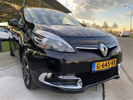 Renault Scénic - 1.5 dCi 110Pk Bose Automaat Climat R-Link2 Trh PDC v+a+c Pack Visio - 1