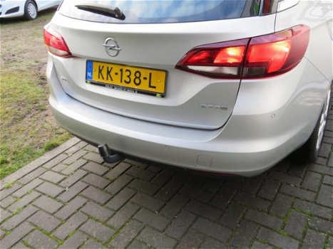 Opel Astra Sports Tourer - 1.6 CDTI Edition Trekhaak Navi Clima PDC DAB+ Bluetooth Cruise - 1