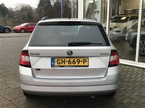 Skoda Fabia Combi - 1.2 TSI First Edition Style DSG Sportstoelen, Climate control, PDC V+A , Mirrorl - 1