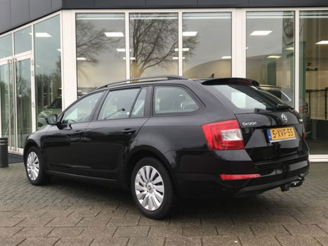 Skoda Octavia Combi - 1.2 TSI Greentech Ambition Navigatie, Cruise control, Airco, Elec ramen voor, - 1