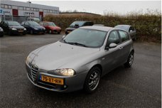 Alfa Romeo 147 - 1.6 T.Spark Business Climate controle/APK t/m 01-11-2020