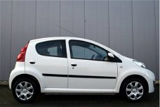 Peugeot 107 - 1.0 12V 5Drs Sublime Airco, Originele Audio, Isofix, Telefonie