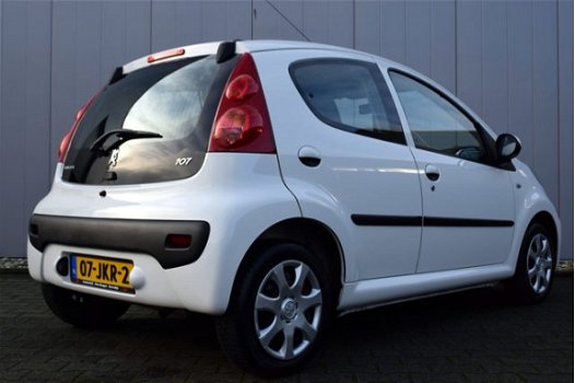 Peugeot 107 - 1.0 12V 5Drs Sublime Airco, Originele Audio, Isofix, Telefonie - 1