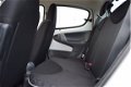 Peugeot 107 - 1.0 12V 5Drs Sublime Airco, Originele Audio, Isofix, Telefonie - 1 - Thumbnail