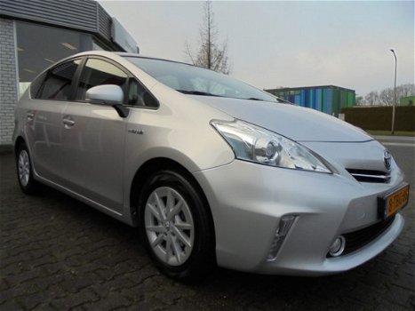 Toyota Prius Wagon - 1.8 Aspiration Limited 7P, Navi, Panoramadak & Trekhaak - 1