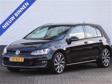 Volkswagen Golf - 1.4 TSI Highline DSG Leer Navi Lane/Dodehoek ass. 18 Inch - 1