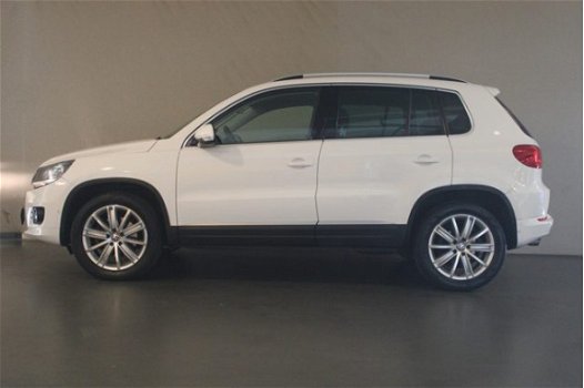 Volkswagen Tiguan - 2.0 TDi DSG 4motion Higline - 1