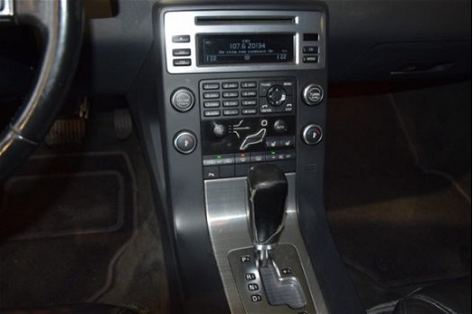 Volvo V70 - 2.5T Summum Automaat Navigatie Stoelverwarming Rijklaarprijs Inruil Mogelijk - 1