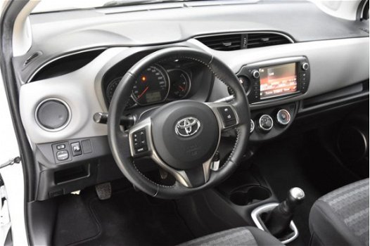 Toyota Yaris - 1.0 VVT-I Aspiration 5drs [ Airco Audio radio/mp3 Achteruitrijcamera ] - 1