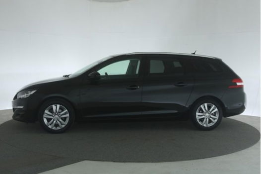 Peugeot 308 SW - 1.2 PureTech Blue Lease Executive [Panorama Nav] - 1