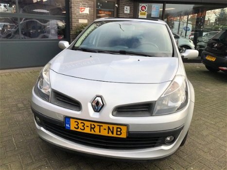 Renault Clio - 1.6 16V Dynamic 5-drs. AUTOMAAT onderhoudshistorie - 1