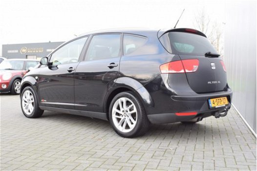 Seat Altea XL - 2.0 TDI Chill Out Bi-Xenon Schuifdak Navi Ecc Cruise Pdc Trekhaak - 1