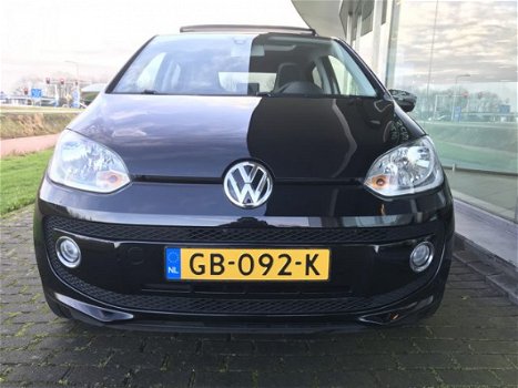 Volkswagen Up! - 1.0 high up | Rijklaar incl 6 mnd Bovag | Panorama Fender audio Navigatie Donker gl - 1