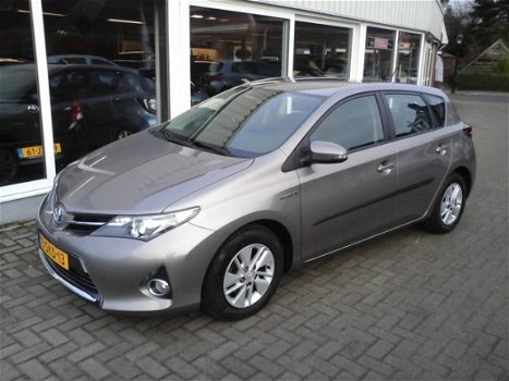 Toyota Auris - 1.8 Hybrid Aspiration Trekhaak/Navigatie/Cruisecontrol - 1