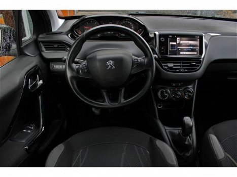 Peugeot 208 - Active 1.4 HDi, Airco, Bluetooth, Zeer zuinige auto - 1