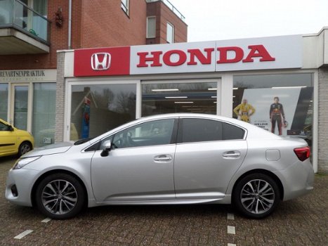 Toyota Avensis - 1.8 VVT-i Lease Pro / Navi / Cruise / Clima - 1