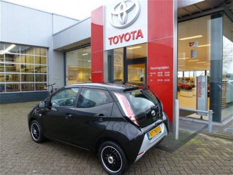 Toyota Aygo - 1.0 VVT-i x-play 1e eigenaar - 1