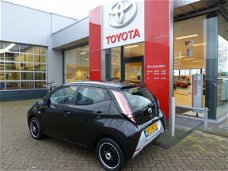 Toyota Aygo - 1.0 VVT-i x-play 1e eigenaar