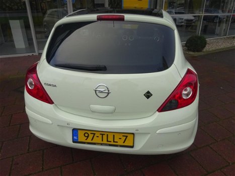 Opel Corsa - 1.4 16V 3D Cosmo - 1