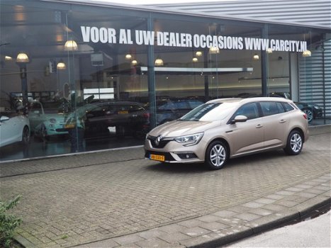 Renault Mégane Estate - 1.2 TCe Zen DAB / Navigatie / LED / Climate control - 1