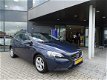 Volvo V40 - 1.6 D2 Momentum Business Panorama dak, parkeer camera - 1 - Thumbnail