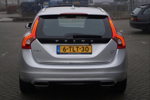 Volvo V60 - D6 Plug-In Hybrid Geartronic AWD Summum - 1