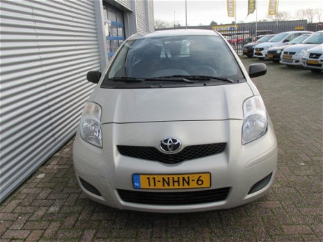 Toyota Yaris - 1.0 VVTi Acces - 1