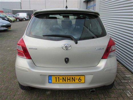 Toyota Yaris - 1.0 VVTi Acces - 1