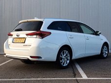 Toyota Auris - 1.8 Hybrid 136pk Dynamic Automaat