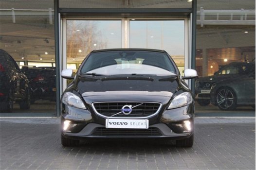 Volvo V40 - 2.0 D2 R-Design Business | Xenon | Alcantara | Elektronische klimaat regeling | Parkeers - 1