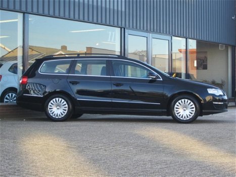 Volkswagen Passat Variant - 1.6 Comfortline Airco ECC/Cruise/Trekhaak Dealer OH/2e eigenaar Topstaat - 1