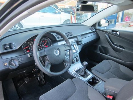 Volkswagen Passat Variant - 1.6 Comfortline Airco ECC/Cruise/Trekhaak Dealer OH/2e eigenaar Topstaat - 1