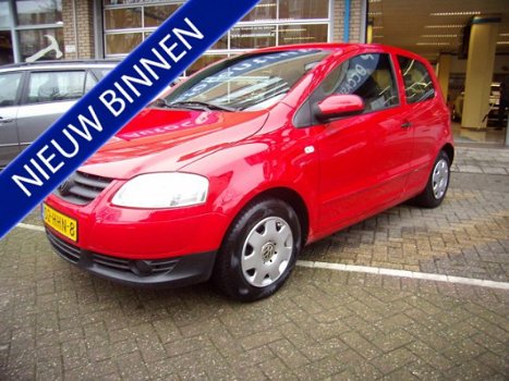 Volkswagen Fox - 1.4 Trendline rijklaar prijs nieuwe db-snaar benzine airco trekhaak - 1