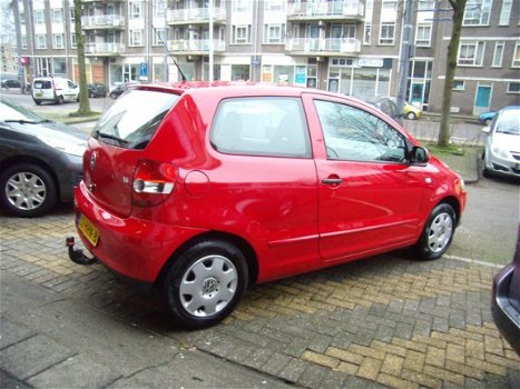 Volkswagen Fox - 1.4 Trendline rijklaar prijs nieuwe db-snaar benzine airco trekhaak - 1