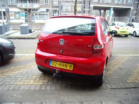 Volkswagen Fox - 1.4 Trendline rijklaar prijs nieuwe db-snaar benzine airco trekhaak - 1