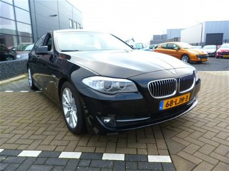 BMW 5-serie - 528i Executive Automaat, Xenon, Navi, NL Auto - 1