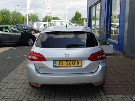 Peugeot 308 - Style 1.2 PureTech 130pk Navigatie, Parkeerhulp achter - 1