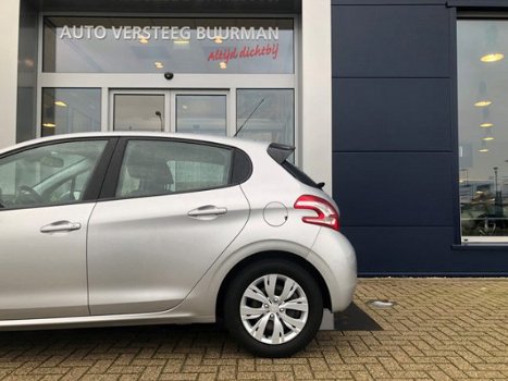 Peugeot 208 - Envy 1.2 VTi 82-PK Parkeer Sensoren, Navigatie, Climate Control - 1