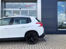 Peugeot 2008 - 1.2 PureTech 110-pk Active Lichtmetalen velgen, Navigatie, Trekhaak