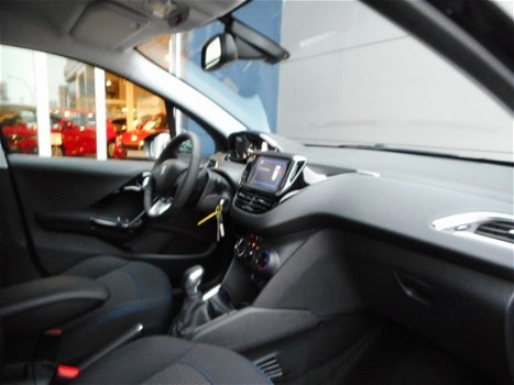 Peugeot 208 - 1.2 Puretech 82pk Signature | | NAVIGATIE | - 1