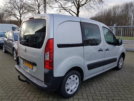 Peugeot Partner - 1.6 HDI / airco / zijruit / trekhaak / 3 pers - 1