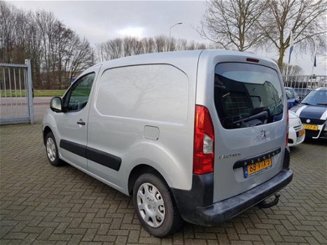 Peugeot Partner - 1.6 HDI / airco / zijruit / trekhaak / 3 pers - 1