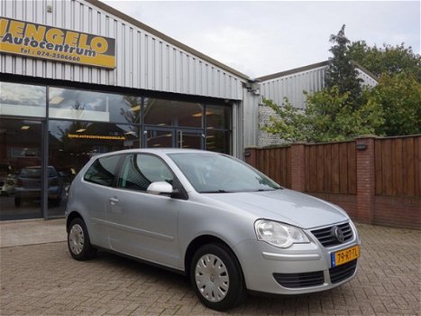 Volkswagen Polo - 1.4-16V Turijn 75 pk 3 deurs Airco dkm Nap - 1