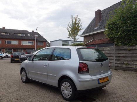 Volkswagen Polo - 1.4-16V Turijn 75 pk 3 deurs Airco dkm Nap - 1