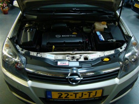 Opel Astra - 1.6 Business - 1