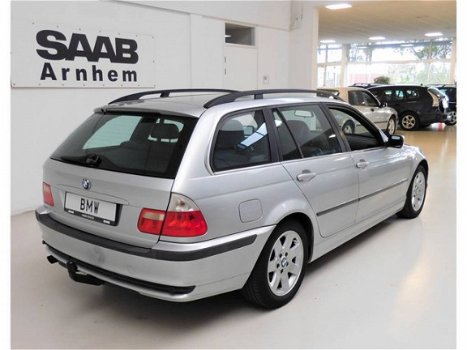 BMW 3-serie Touring - 318i Edition Exclusive Automaat - 1